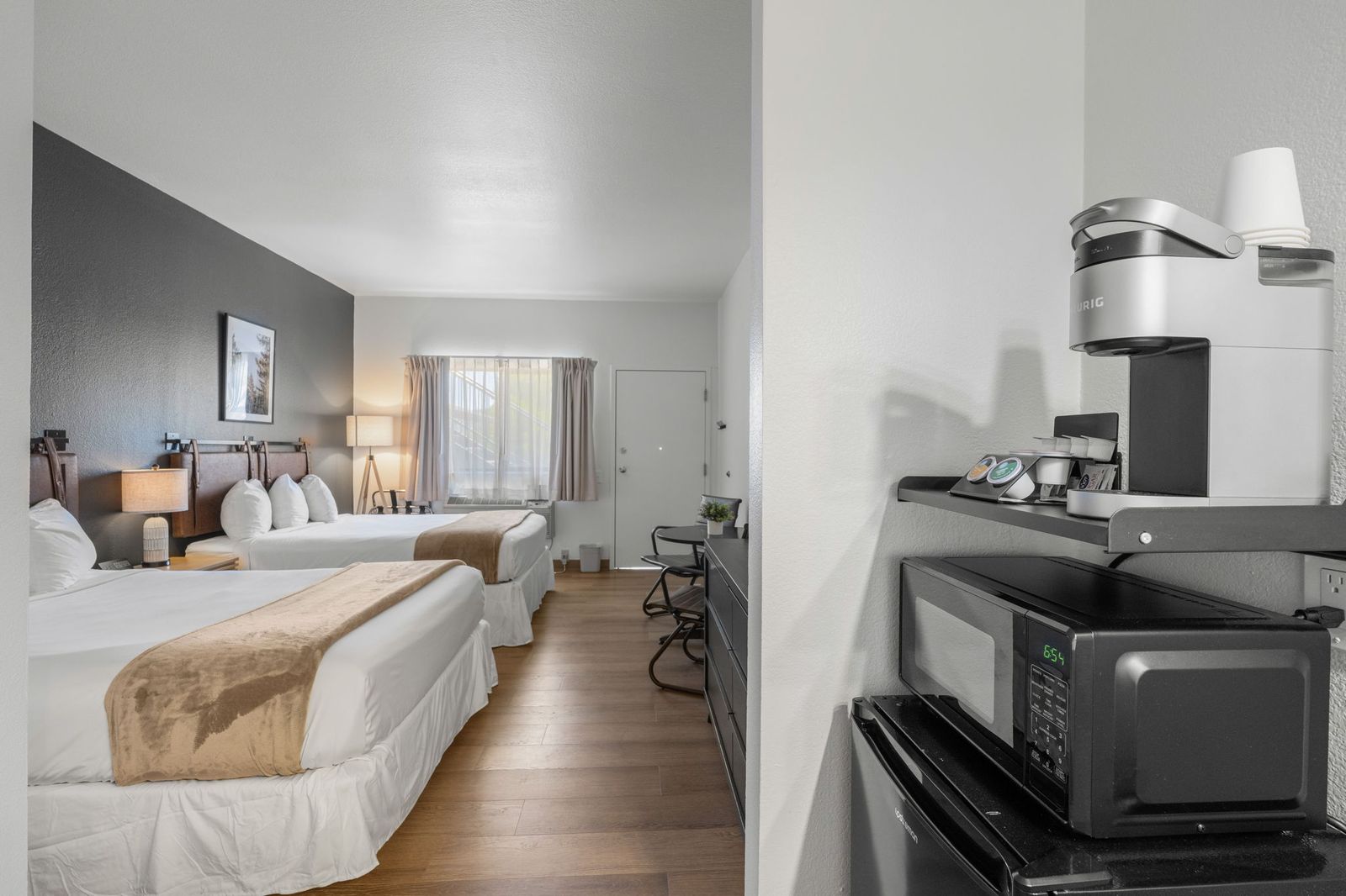 Double Queen Room Bathroom - Durango Hotel Modern Amenities