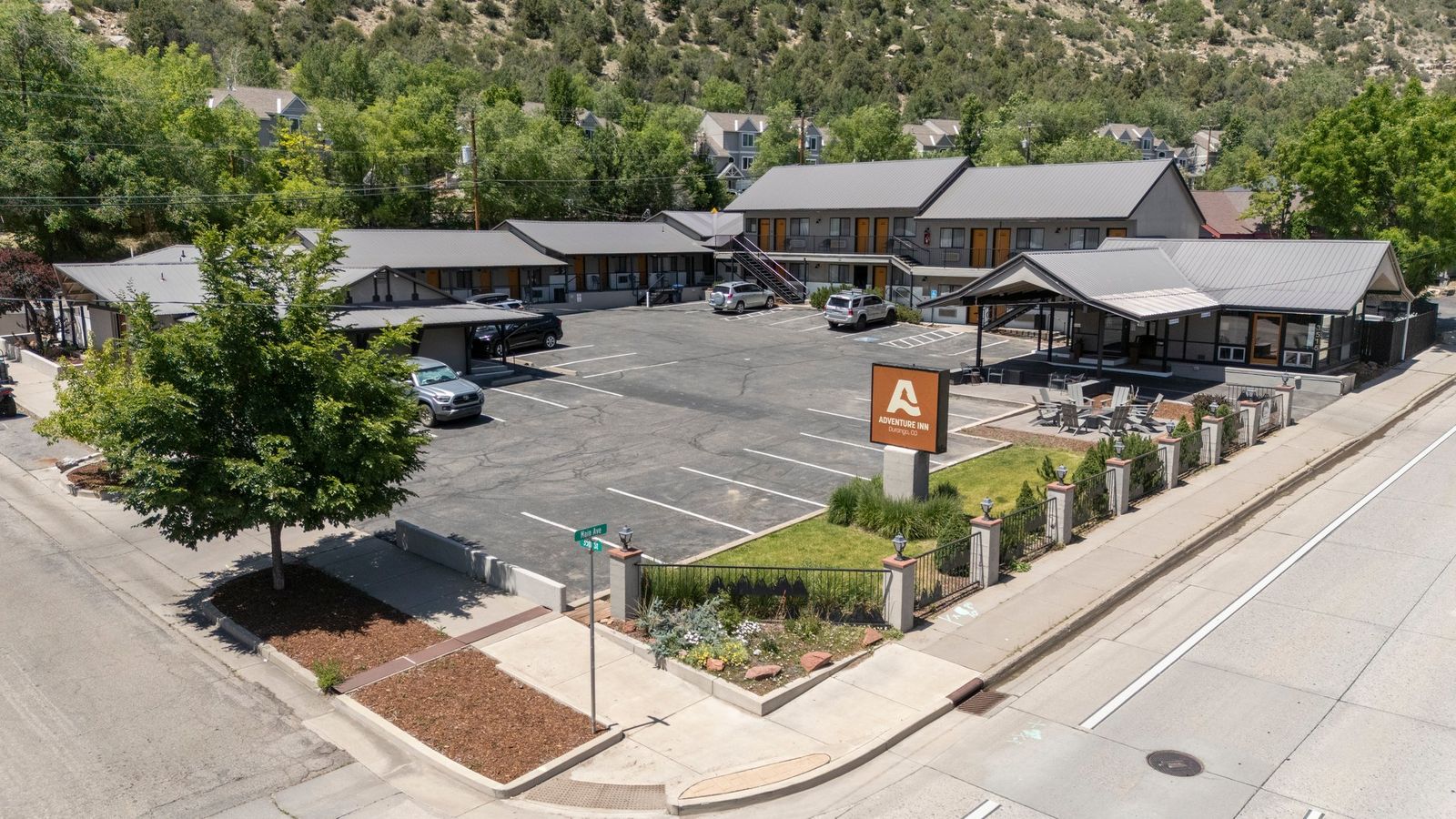 Adventure Inn Durango Property - Hotels in Durango Colorado Downtown Location